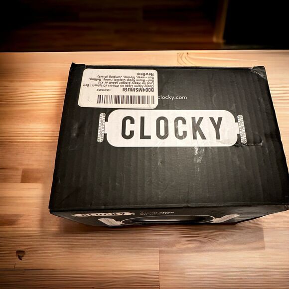 Clocky  Alarm Clock on Wheels! New In Box Run Away Alarm Clock - Picture 3 of 3
